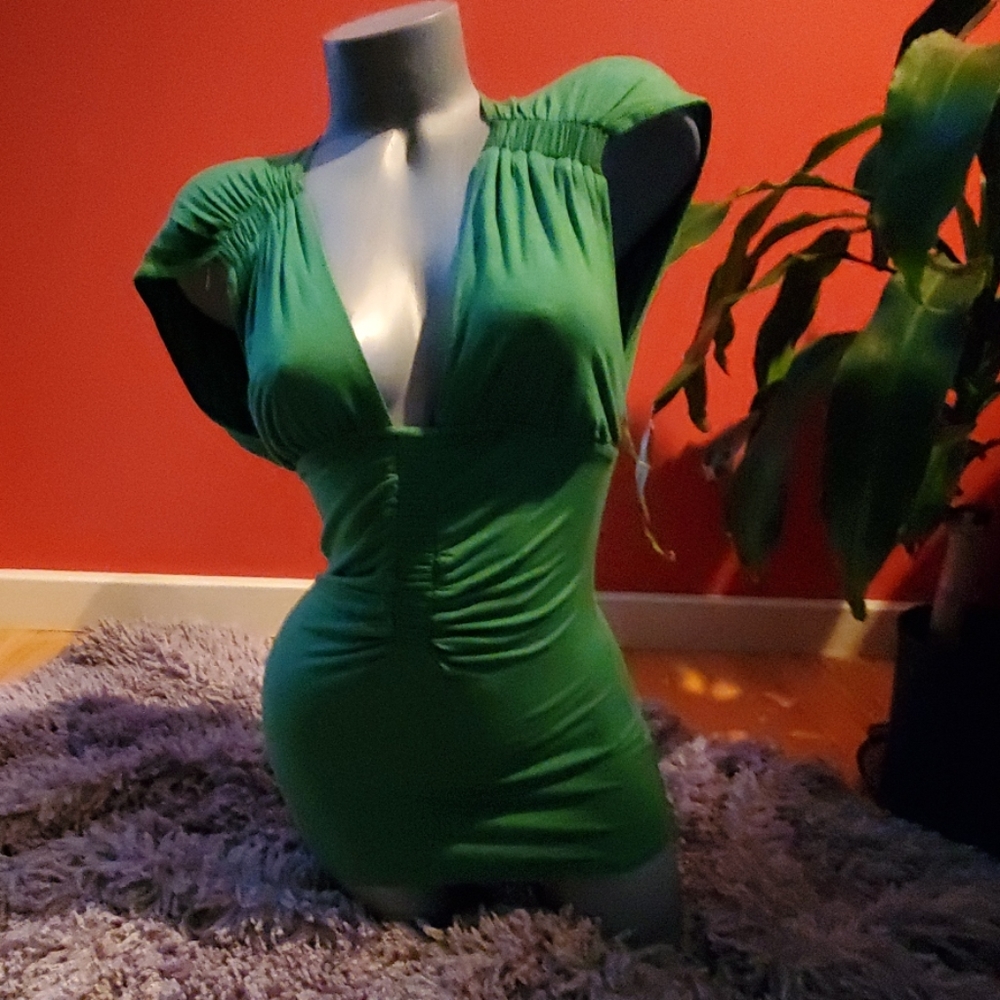 NU Collective Cute green top